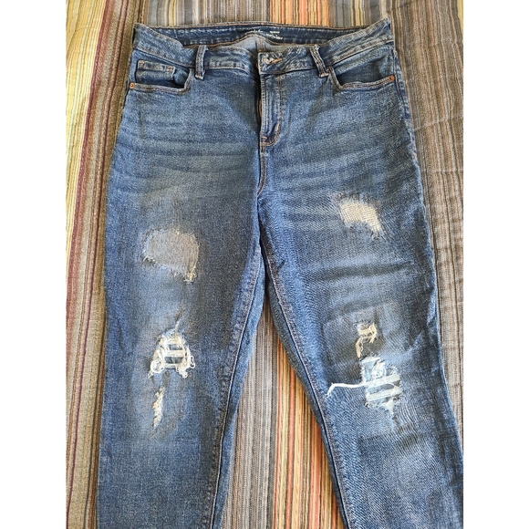 Distressed Old Navy Jeans - Picture 1 of 6